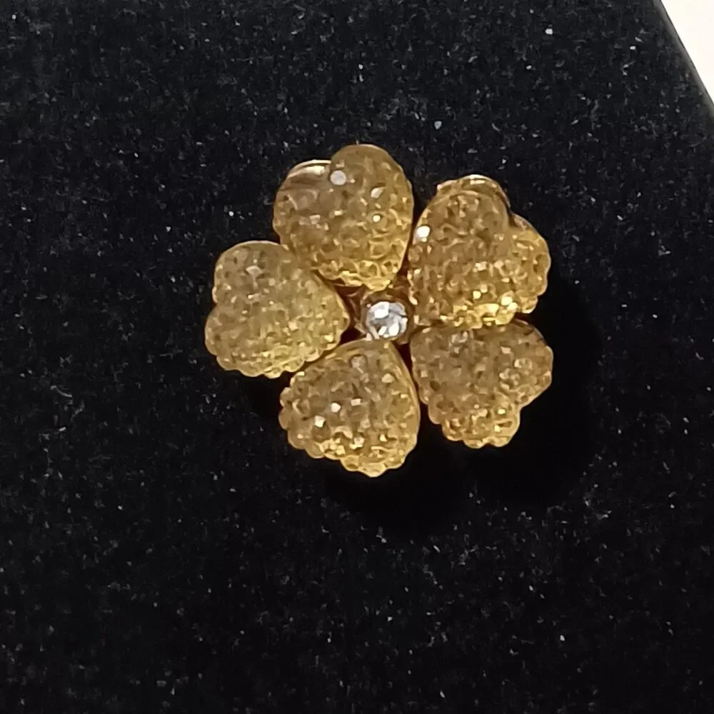 Vintage Gold-Toned Flower Stud Earrings - Picture 2 of 2